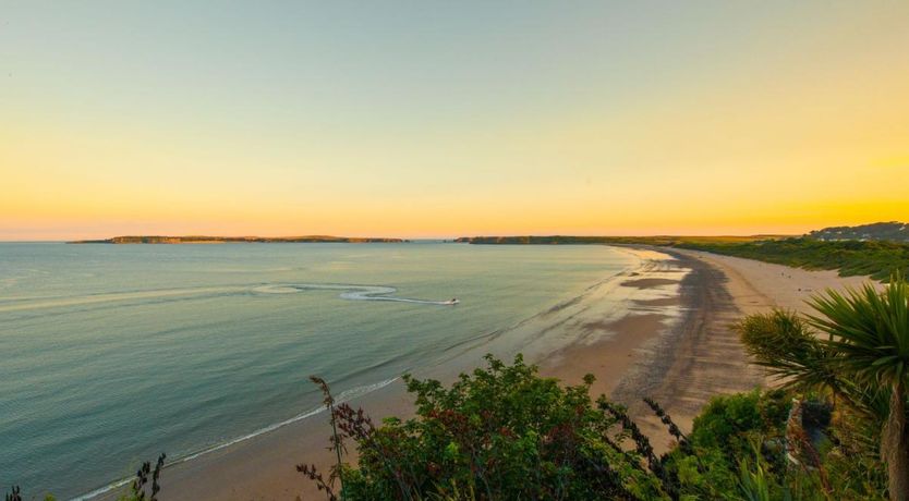 Photo of 2 Bed in Tenby