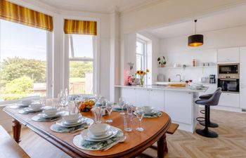 6 Bed in Ilfracombe Holiday Cottage