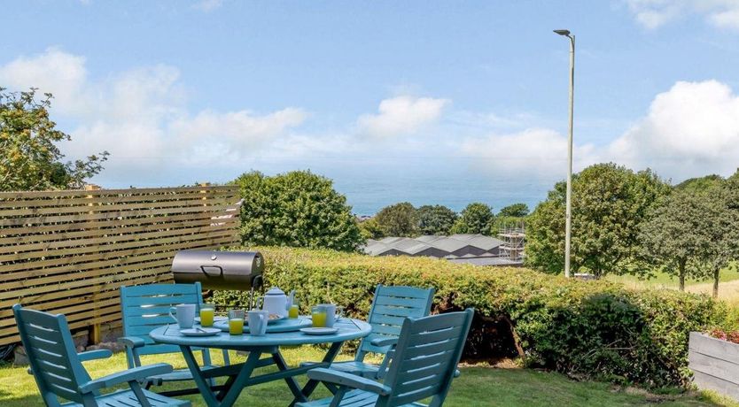 Photo of 6 Bed in Ilfracombe