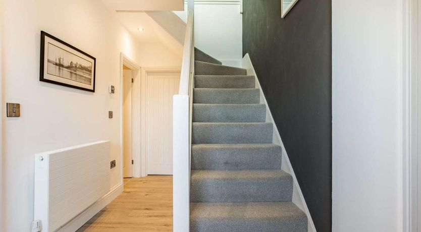Photo of 4 Bed in Bideford