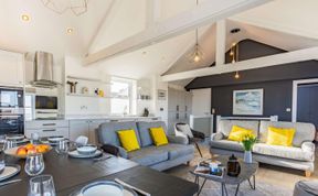 Photo of 4 Bed in Bideford