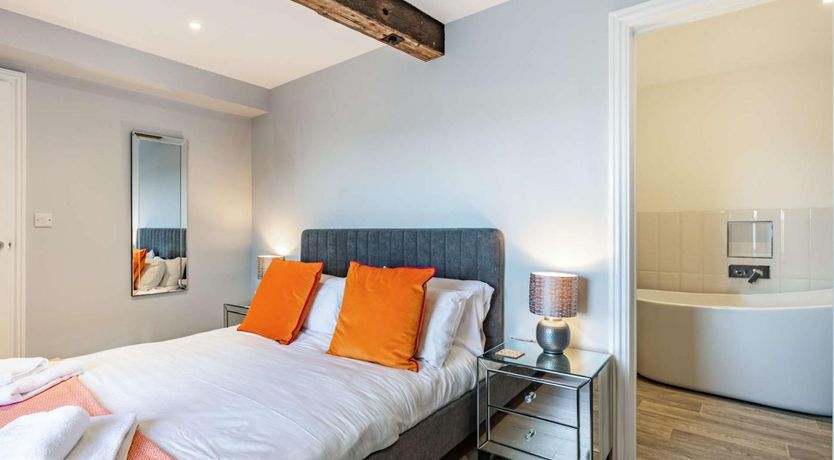 Photo of 4 Bed in Bideford