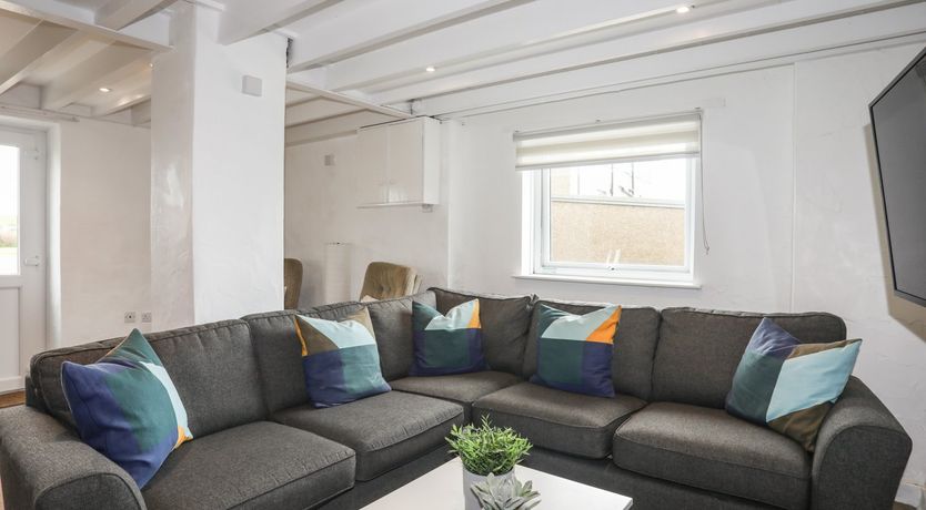 Photo of Rhiw - 1 Ty'n Don