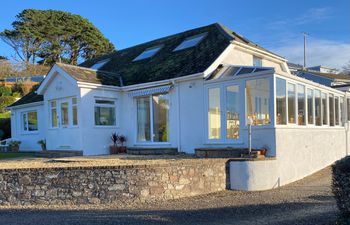 Surf View Holiday Cottage