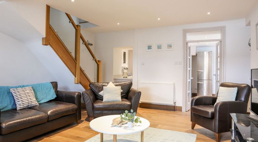 Photo of Min Y Mor - Morfa Nefyn