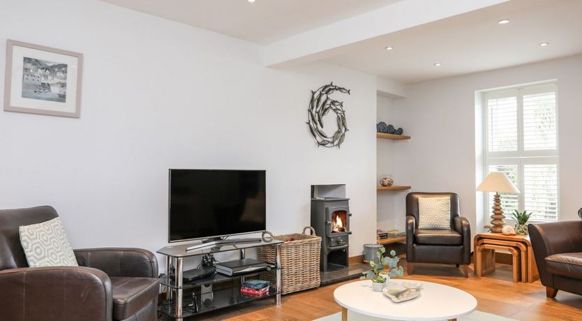 Photo of Min Y Mor - Morfa Nefyn