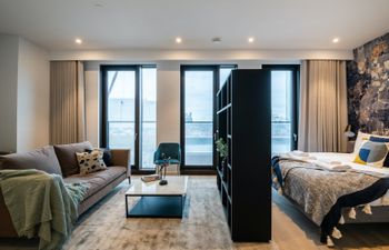 Canary & Quay Apartment