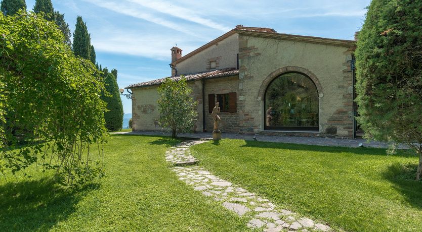 Photo of Maremma Amara