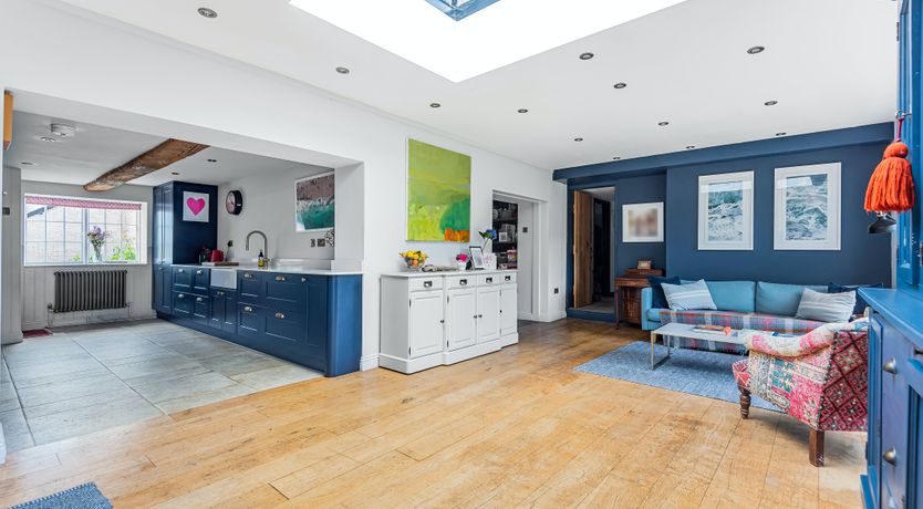 Photo of Thatched Roof Romance