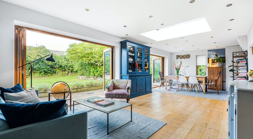 Photo of Thatched Roof Romance