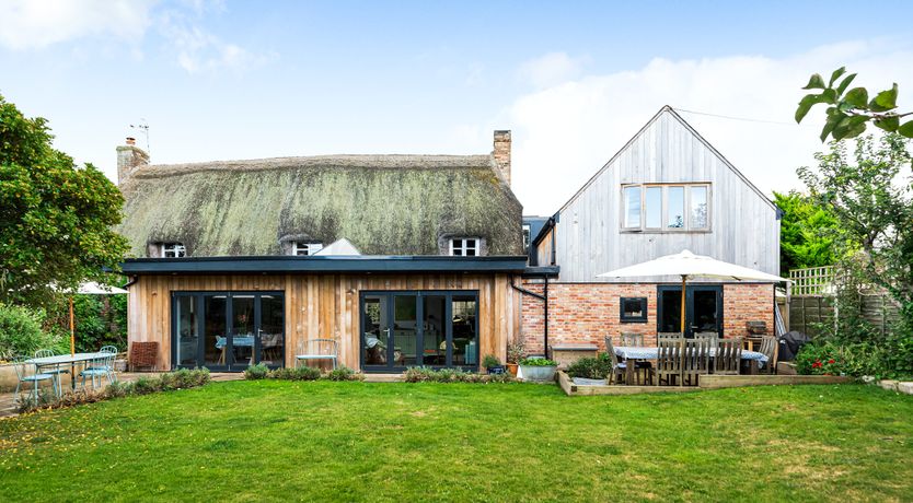 Photo of Thatched Roof Romance