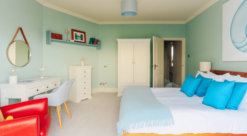 Photo of Queen of Queens