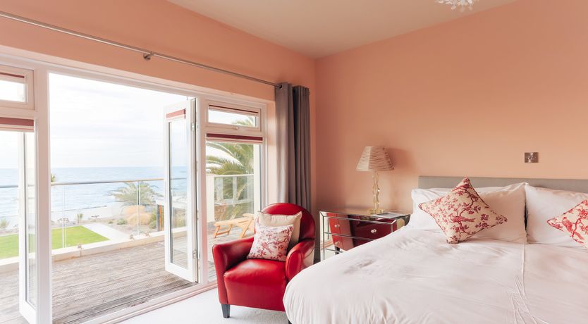 Photo of Queen of Queens