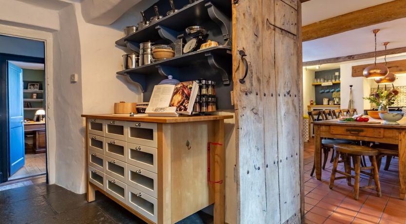 Photo of 5 Bed in Dunster