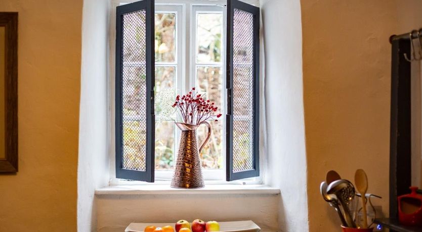 Photo of 5 Bed in Dunster