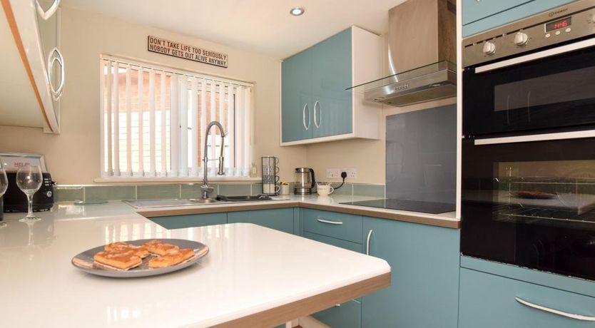 Photo of 2 Bed in Newport