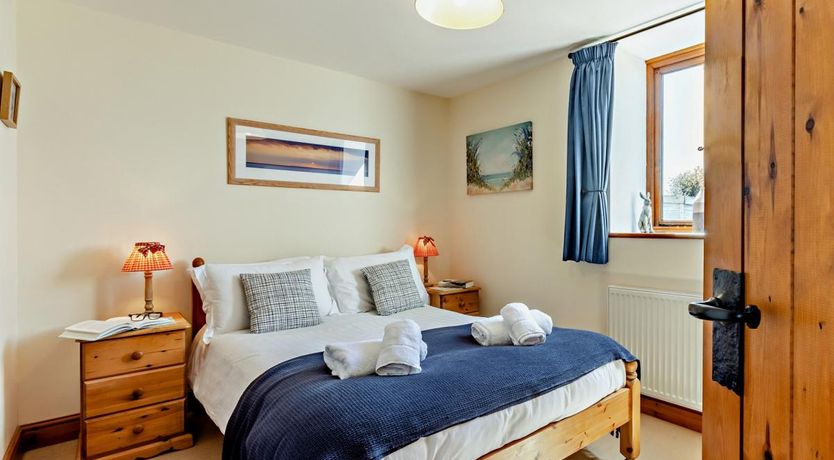 Photo of 3 Bed in Hartland