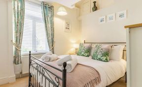 Photo of 2 Bed in Brixham