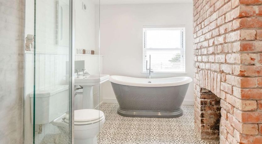 Photo of 4 Bed in Aberdovey