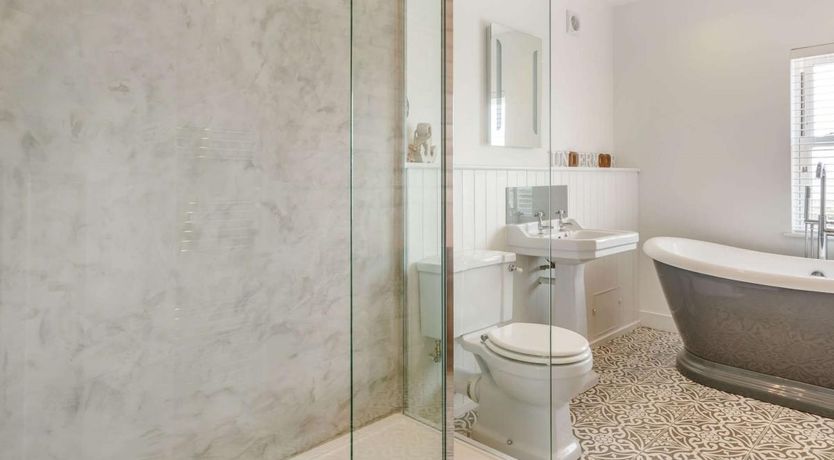 Photo of 4 Bed in Aberdovey