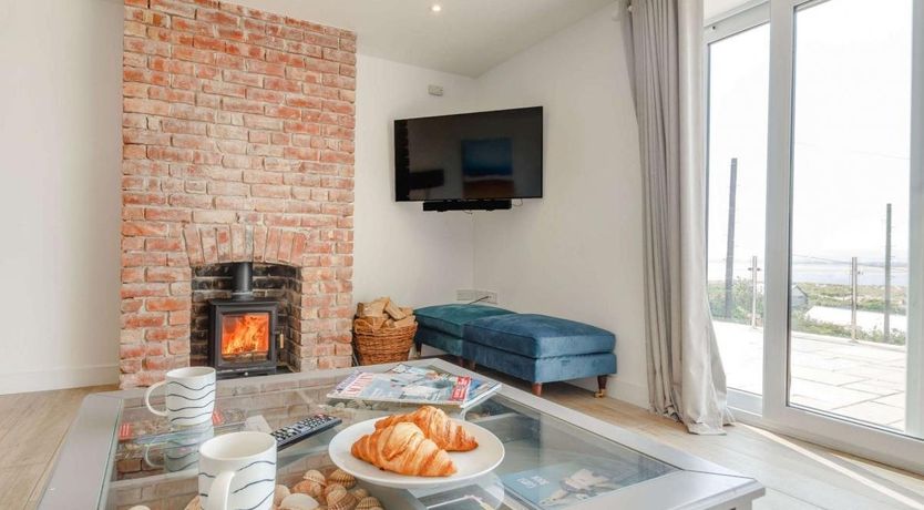 Photo of 4 Bed in Aberdovey