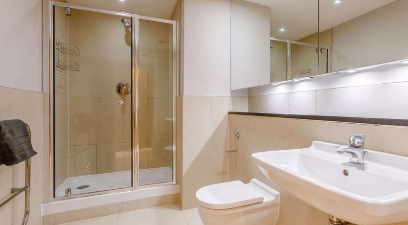 Photo of 4 Bed in Westward Ho