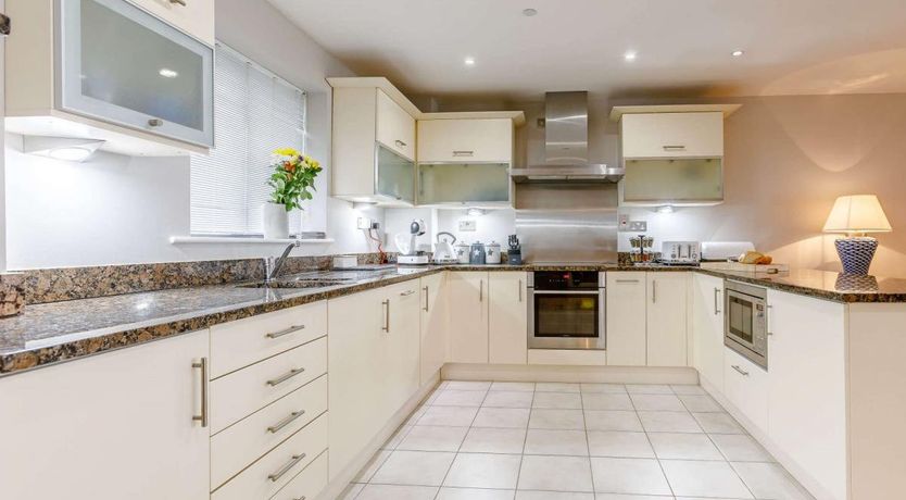 Photo of 4 Bed in Westward Ho