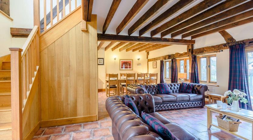 Photo of 4 Bed in Newtown