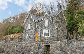 Fron Goch Holiday Cottage
