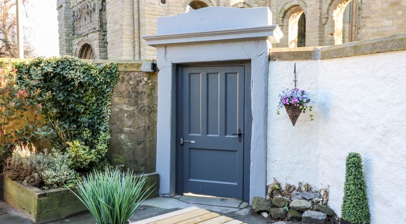 Photo of 2 Abbey Row