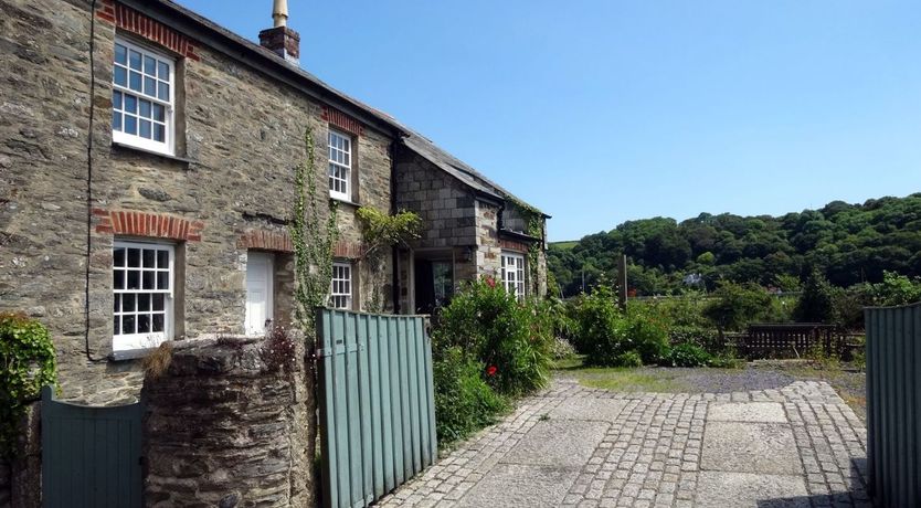 Photo of Island House