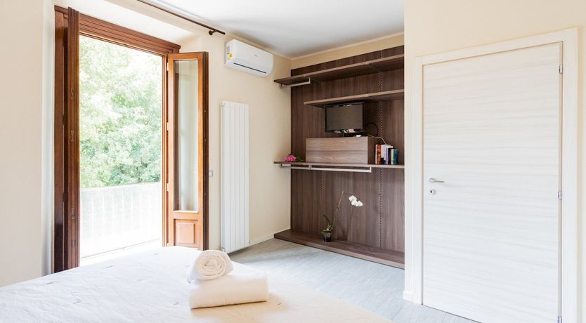 Photo of Steps to the Lake