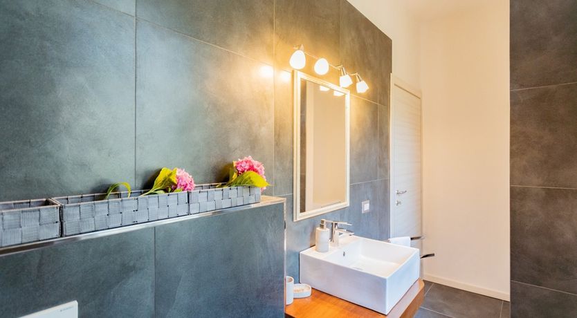 Photo of Steps to the Lake