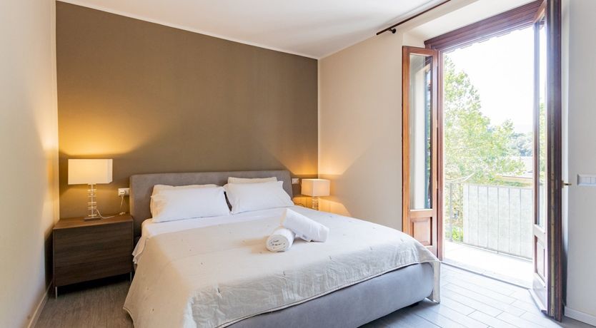 Photo of Steps to the Lake