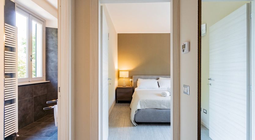 Photo of Steps to the Lake