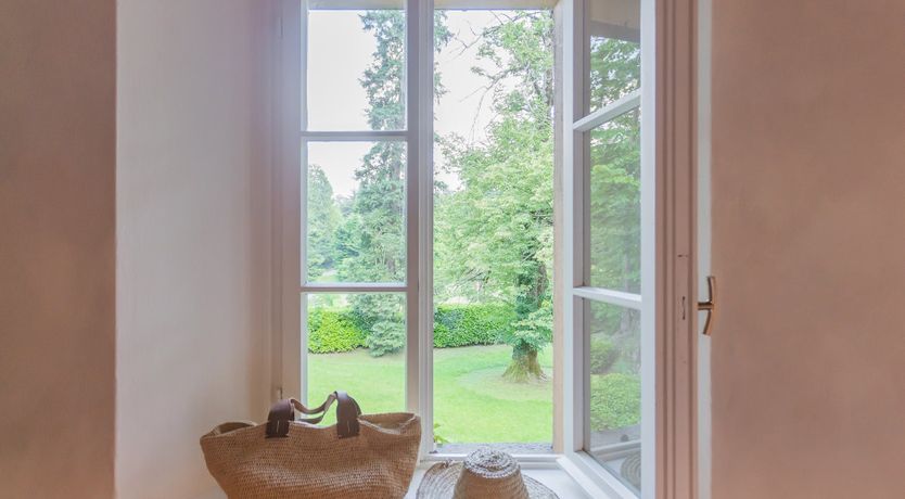 Photo of Jasmine & Terracotta