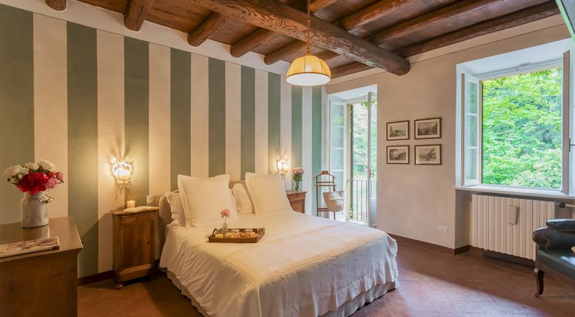 Photo of Jasmine & Terracotta