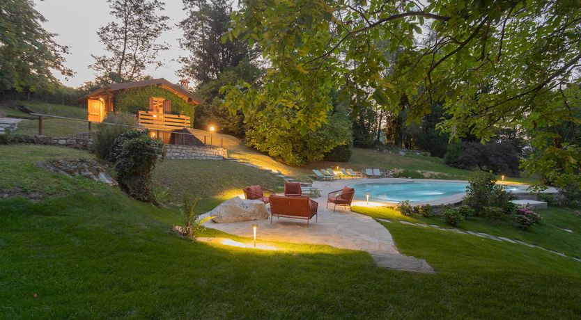 Photo of Jasmine & Terracotta