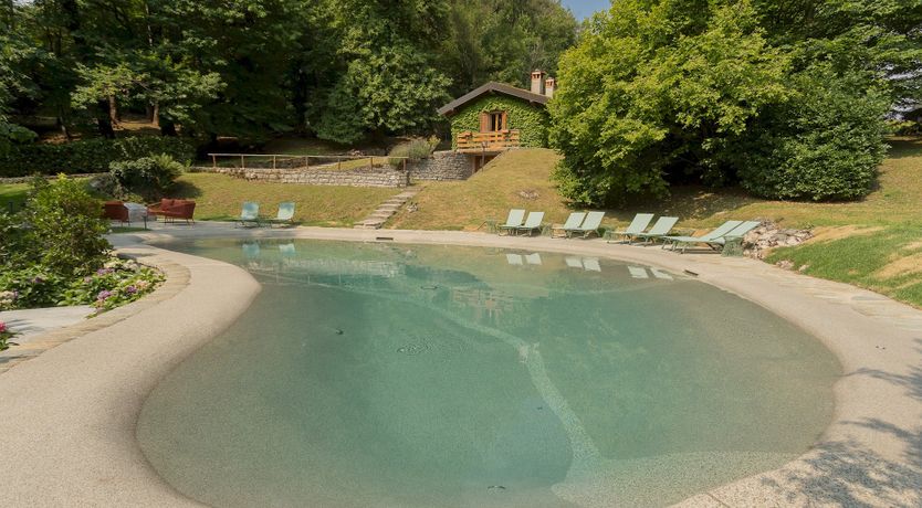 Photo of Jasmine & Terracotta