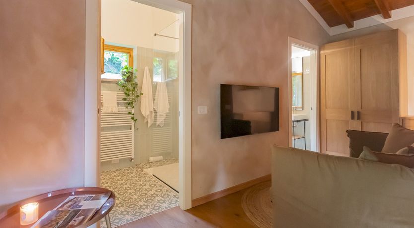 Photo of Jasmine & Terracotta