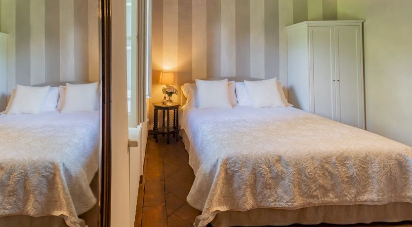 Photo of Jasmine & Terracotta