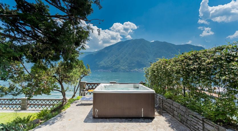 Photo of Picture A Lake