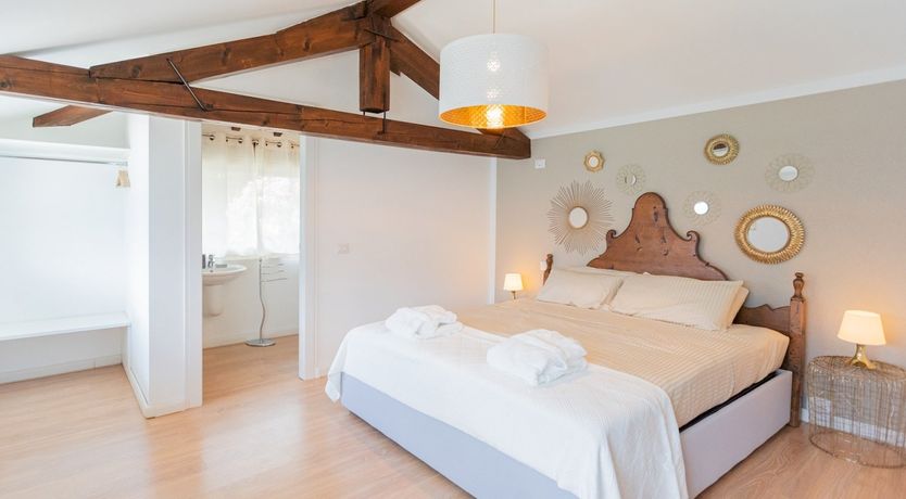 Photo of Picture A Lake