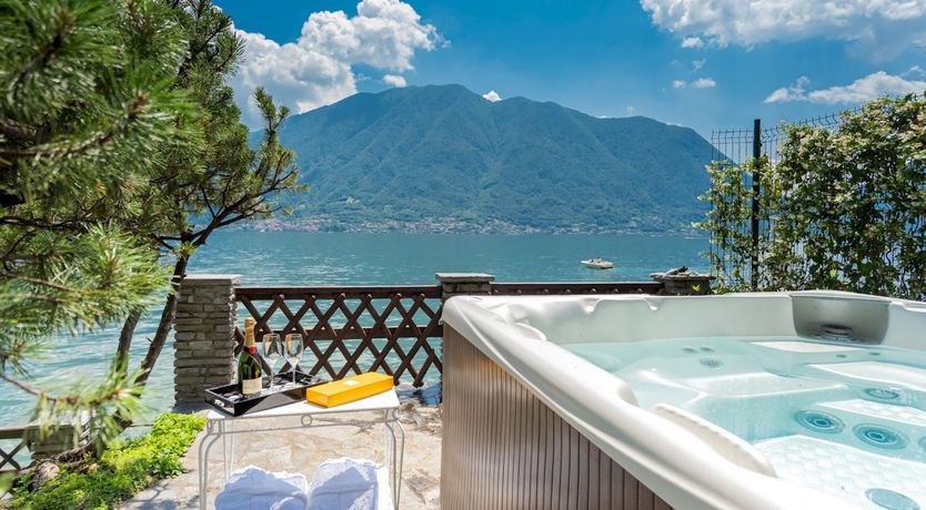 Photo of Picture A Lake