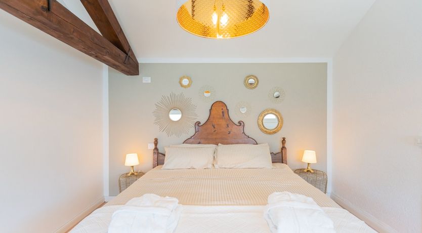 Photo of Picture A Lake