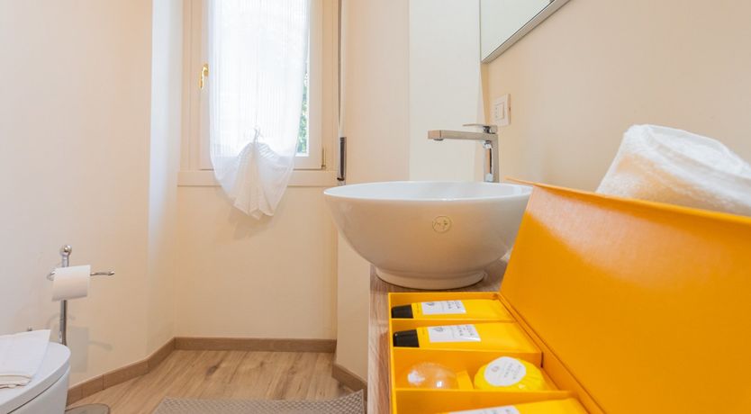 Photo of Picture A Lake