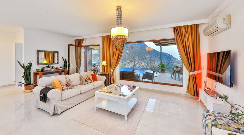 Photo of Golden Tulip