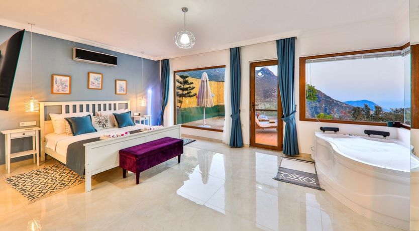 Photo of Golden Tulip