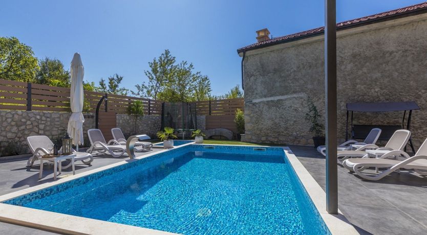 Photo of Off the Beaten Track