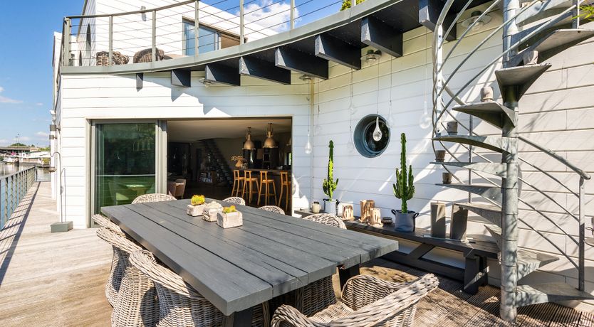 Photo of Float Away With Me